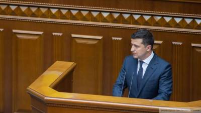 Зеленский намерен восстановить доверие украинцев к Конституционному суду