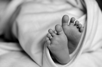 Причину смерти шестимесячного малыша в Долинске выясняют следователи