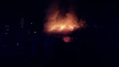 В Ивановской области тушат крупный пожар на льнокомбинате