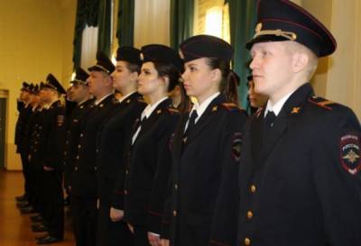 В Коми 50 молодых полицейских присягнули на верность Отечеству