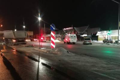 Врачи не смогли помочь: новосибирец погиб после столкновения с грузовиком