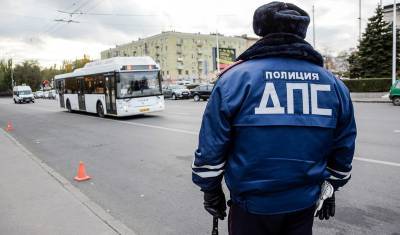 Жителям Тюменской области напомнили о внимательности на дорогах