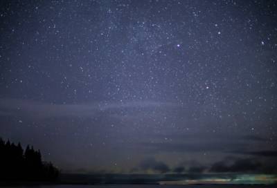 В Ленобласти заметили метеоритный дождь над Ладожским озером