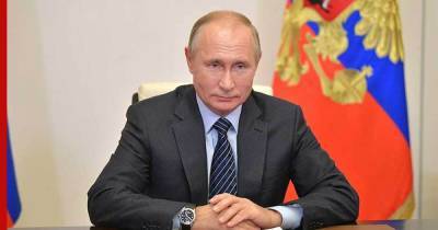 Путин продлил действие санкций против Запада
