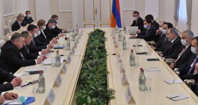 Cитуация в регионе изменилась: Пашинян на встрече с российской делегацией