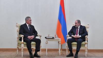 Шойгу назвал поддержание мира в Карабахе одним из приоритетов России