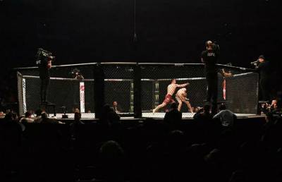 Турнир Bellator: боец вырубил соперника с первого удара (ВИДЕО)