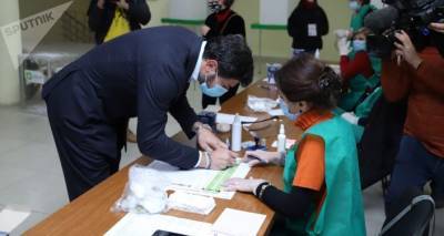 Без очередей и скандалов: как проходит второй тур выборов в Грузии