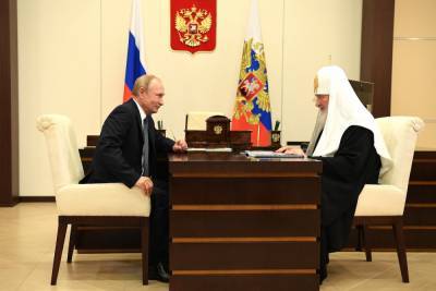 Владимир Путин пообещал помочь с реставрацией Александро-Невской лавры в Петербурге