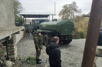 Российские миротворцы доставили цистерны с водой в деревни Нагорного Карабаха