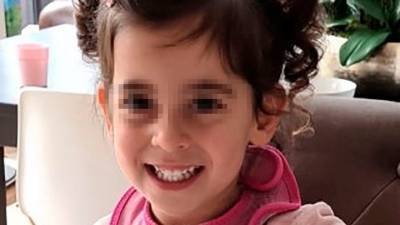 Двухлетняя девочка умерла после инцидента с сосиской в детском саду