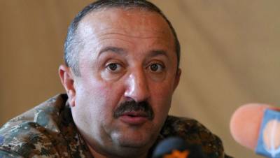 В Армении обвинили в злоупотреблении генерала, критиковавшего Пашиняна