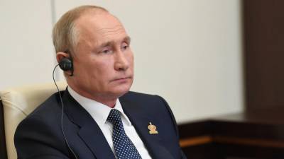 Путин назвал рост безработицы и бедности главными рисками для мира