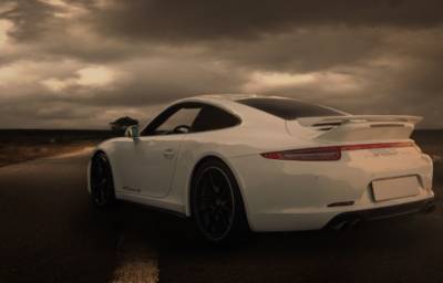 Прототип нового спорткара Porsche 911 GT3 заметили без камуфляжа