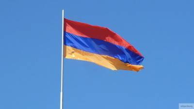 Армения прокомментировала отсутствие флага РФ на встрече Лаврова и Пашиняна