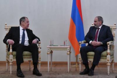 В Ереване состоялась встреча Лаврова с премьер-министром Армении Пашиняном по поводу Карабаха