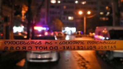 Захвативший заложников в центре Тбилиси извинился за свой поступок