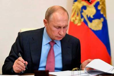 Президент Путин издал указ о продлении санкций против Запада до декабря 2021 года, чем насмешил партнеров