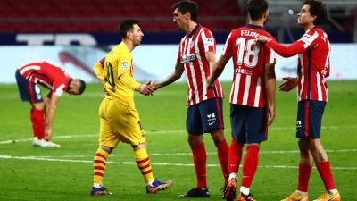 «Атлетико» обыграл «Барселону» в Примере впервые за 10 лет