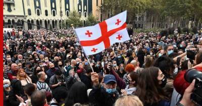 Протесты оппозиции не помешали выборам в Грузии