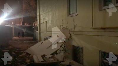 Рабочий погиб при обрушении части крана на дом в Москве