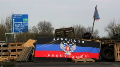 Сравните блокпосты Украины и ДНР: Скот в сарае под открытым небом. ФОТО