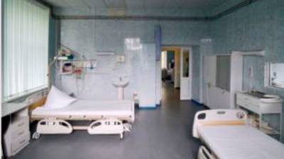 В ковидной больнице в Новосибирске выпал из окна пациент