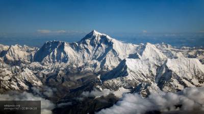 «Следы цивилизации на пике Эвереста»: экологи нашли микропластик