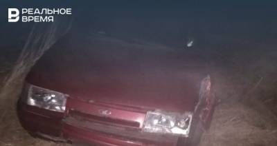 В Татарстане спасатели два часа искали мужчин, чью машину ночью занесло в кювет