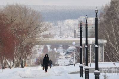 Глава Кемерова показал, как убирают дороги после снегопада