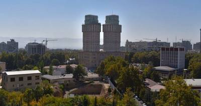 Рахматуллозода объяснил, почему в Душанбе сносят 2-х и 4-этажные дома