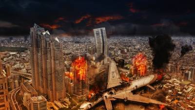 Зомби-апокалипсис и мировой потоп: 8 предсказаний Нострадамуса на 2021 год