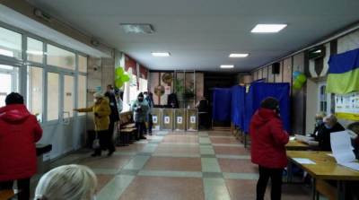 Второй тур местных выборов: наблюдатели сообщают о нарушениях