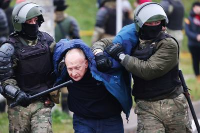 В Минске проходят жёсткие задержания протестующих