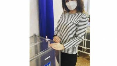 В Славянске тот, кто придет голосовать, может выиграть iPhone 12