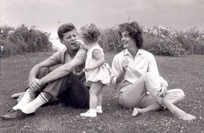 Самые жуткие и невероятные мифы вокруг жизни и смерти Джона Кеннеди