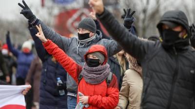 Правозащитники заявили о свыше 100 задержанных на акциях в Белоруссии