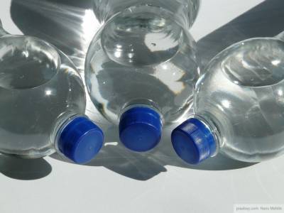 Изготовление стеклянных бутылок наносит больше вреда природе, чем пластик