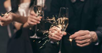Диетолог призвала россиян отказаться от шампанского в Новый год