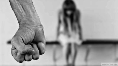Отец из Чувашии избивал и не кормил свою 11-летнюю дочь более полугода