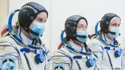 Российский космонавт опроверг миф о еде из тюбиков в космосе