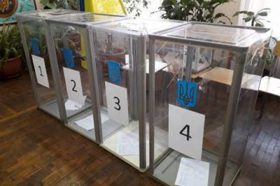 На Львовщине около 100 молодых людей под видом журналистов планировали "охранять избирательные участки"