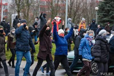 В Беларуси силовики задержали более 200 участников "Марша против фашизма"
