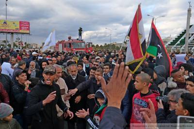 Ливийцы пытаются не допустить террористов к власти