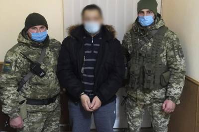 На границе с РФ задержали мужчину, который с 2016 года находился в розыске по подозрению в изнасиловании