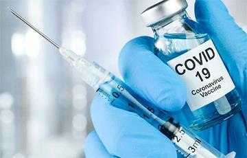 В США назвали возможную дату вакцинации населения от COVID-19