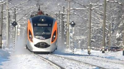 Укрзализныця под Новый год запустит еще один поезд из Киева