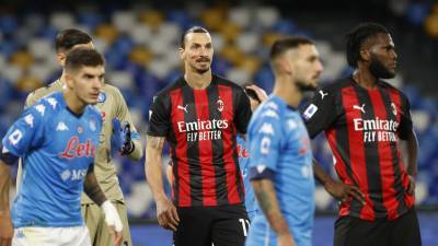 Дубль Ибрагимовича помог «Милану» обыграть «Наполи» и выйти на первое место в Серии А