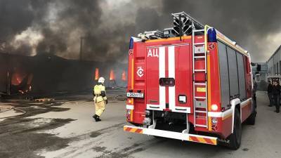 В Нальчике ликвидировали открытое горение в здании магазина
