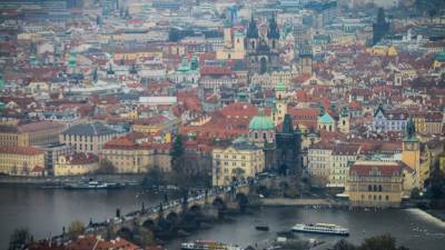 Чехия оказалась лидером по смертности от COVID-19 в Европе